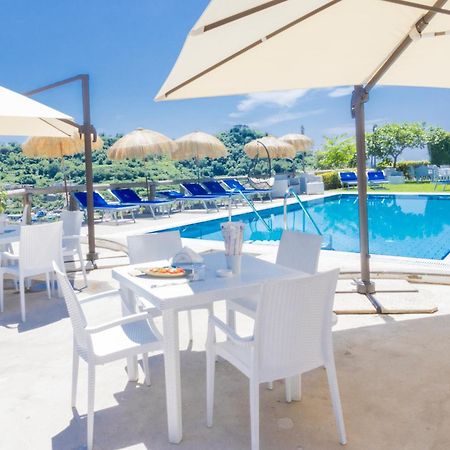 Hotel La Luna ايسكيا المظهر الخارجي الصورة