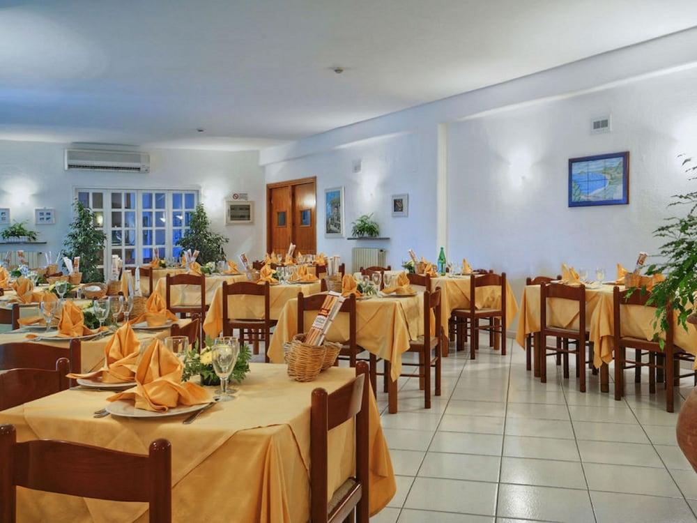 Hotel La Luna ايسكيا المظهر الخارجي الصورة