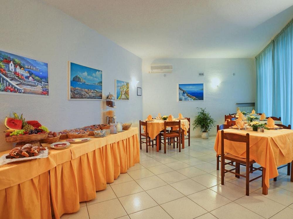Hotel La Luna ايسكيا المظهر الخارجي الصورة