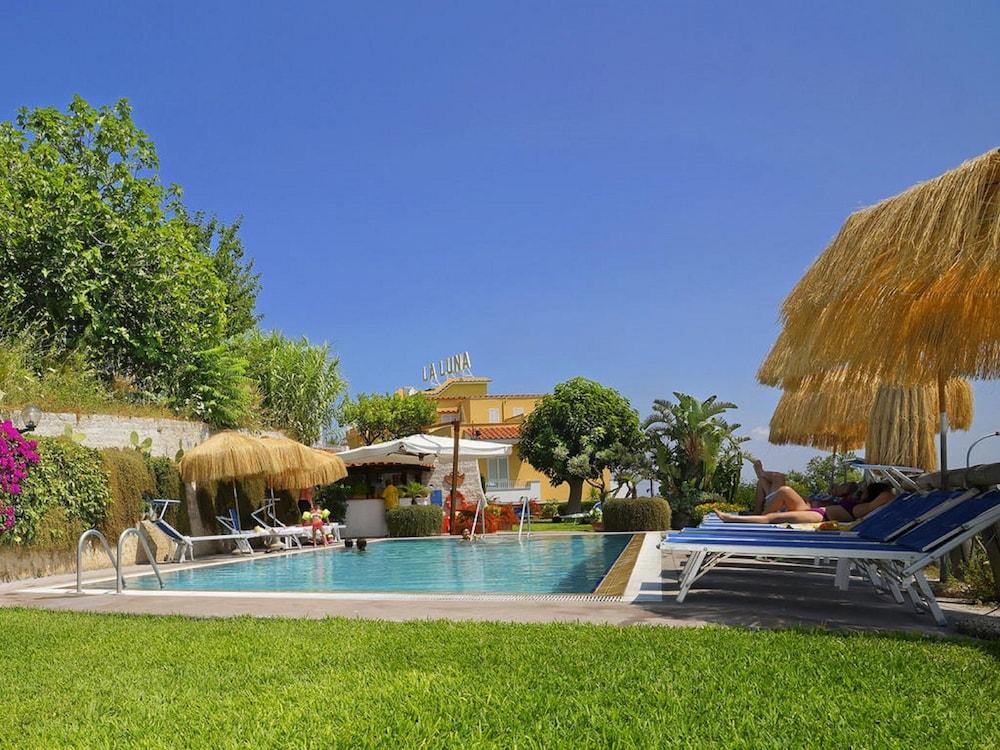 Hotel La Luna ايسكيا المظهر الخارجي الصورة