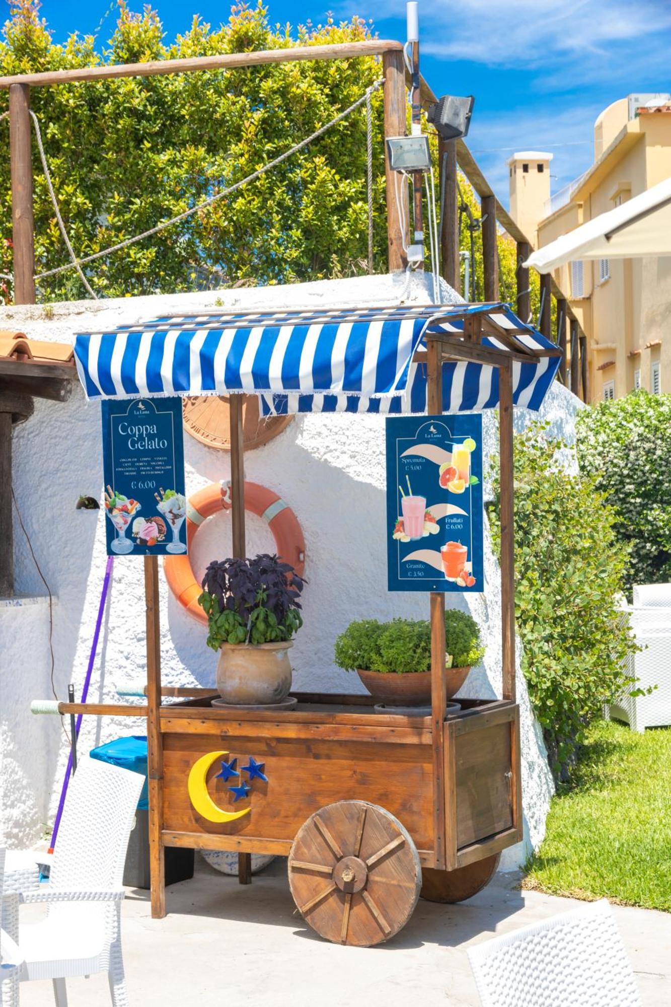 Hotel La Luna ايسكيا المظهر الخارجي الصورة