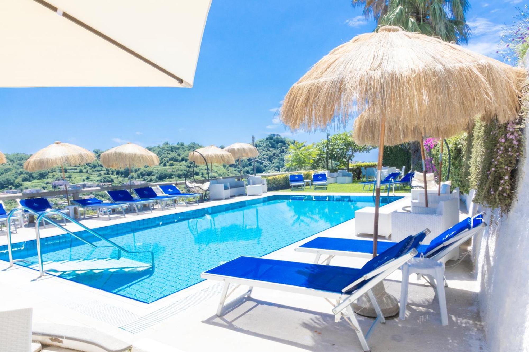 Hotel La Luna ايسكيا المظهر الخارجي الصورة